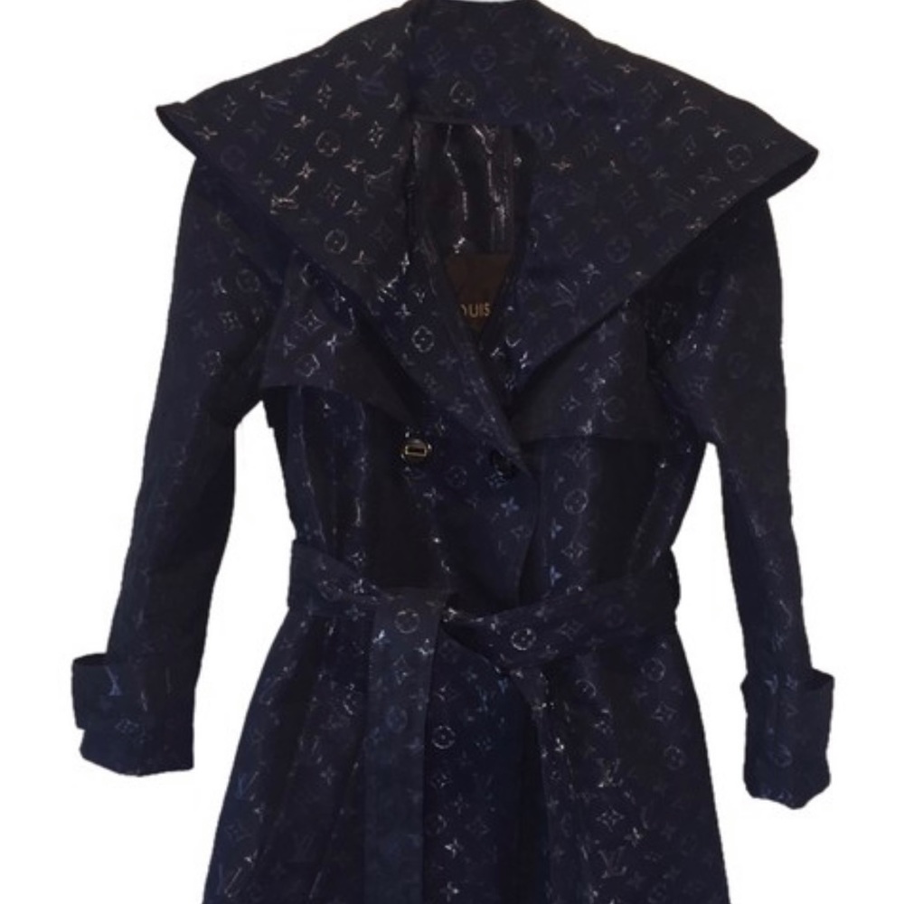 Stunning Navy Louis Vuitton Monogram Trench Coat